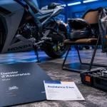 Assurance moto Honda : Assistance 0 km et franchise dégressive, garage et dossier bleu